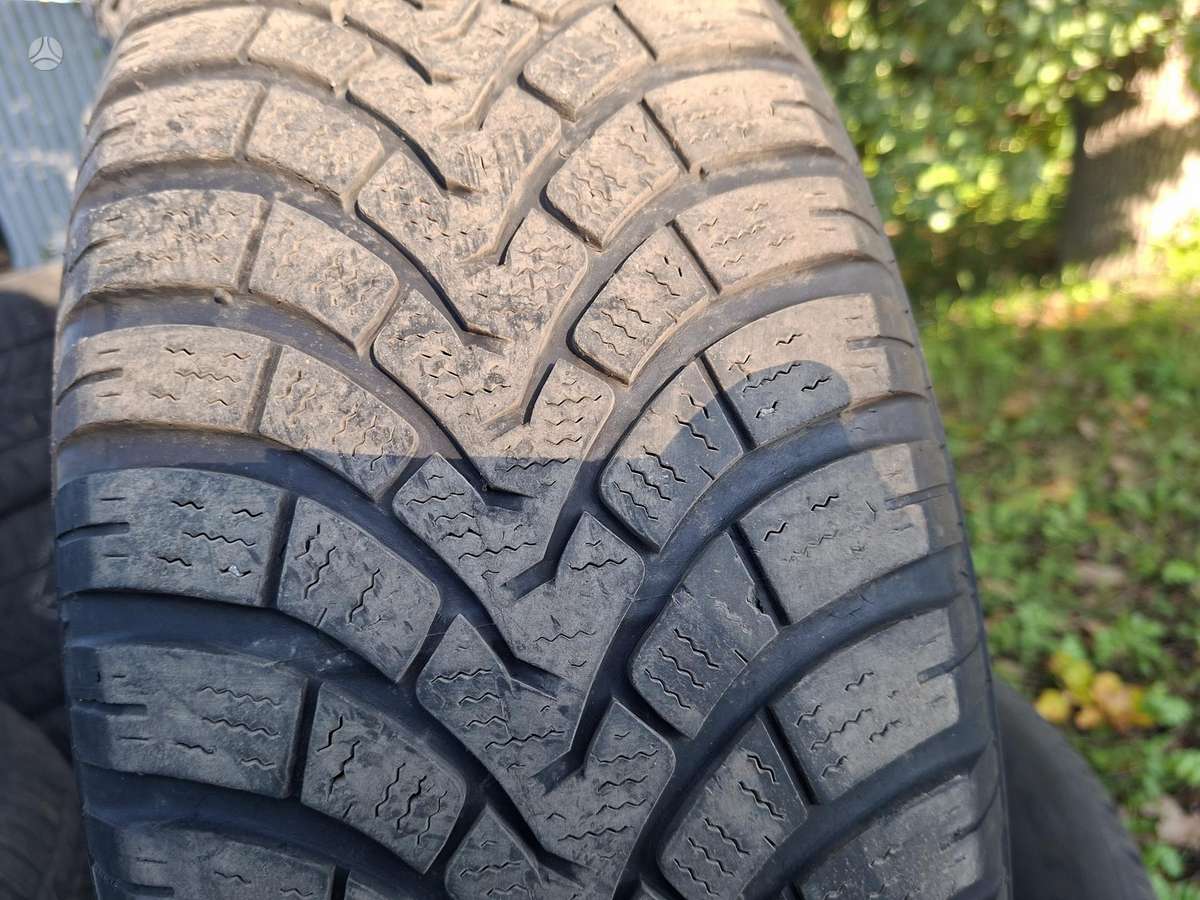 Falken, winter 215/60 R17