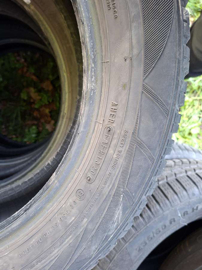 Falken, žieminės 215/60 R17