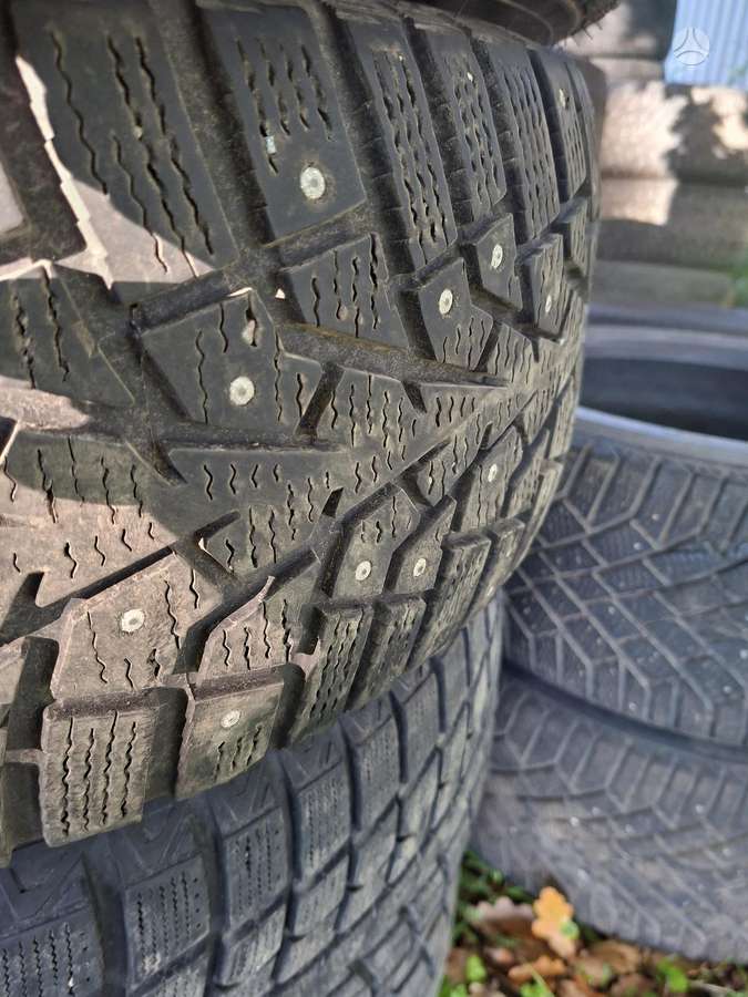 Maxxis, žieminės 235/55 R17