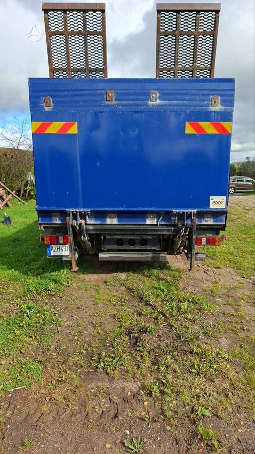 MAN LE 12.220, auto transporters