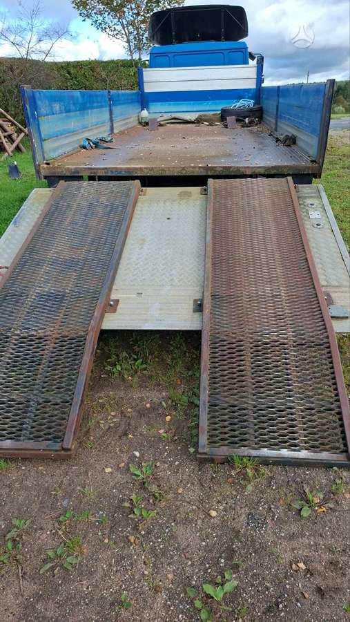 MAN LE 12.220, auto transporters
