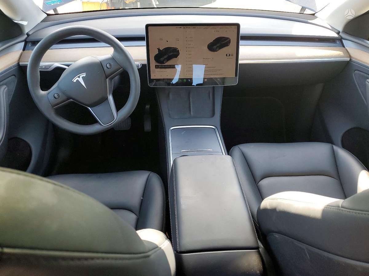 Tesla Model Y, 75 кВт·ч, Минивэн