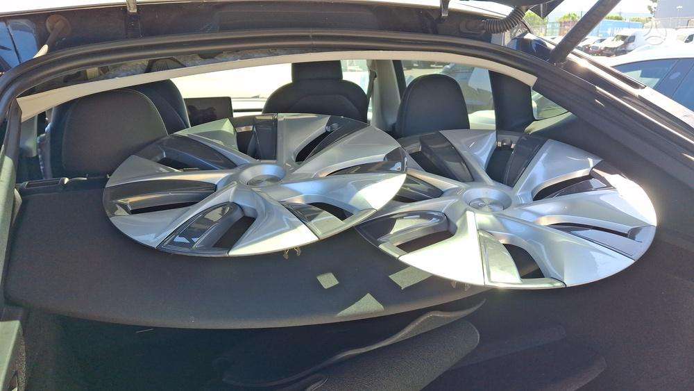Tesla Model Y, 75 кВт·ч, Минивэн