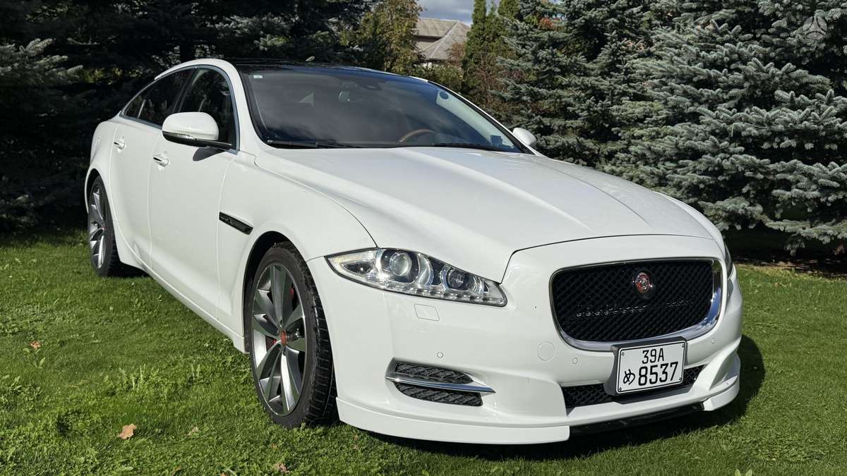 Jaguar XJ, 3.0 l., Седан