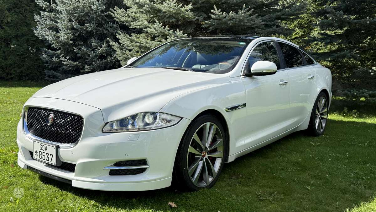 Jaguar XJ, 3.0 l., Седан