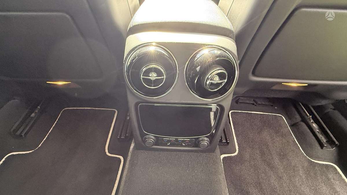 Jaguar XJ, 3.0 l., Седан