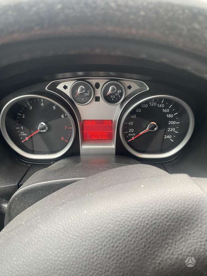Ford Focus, 1.9 l., Лимузин