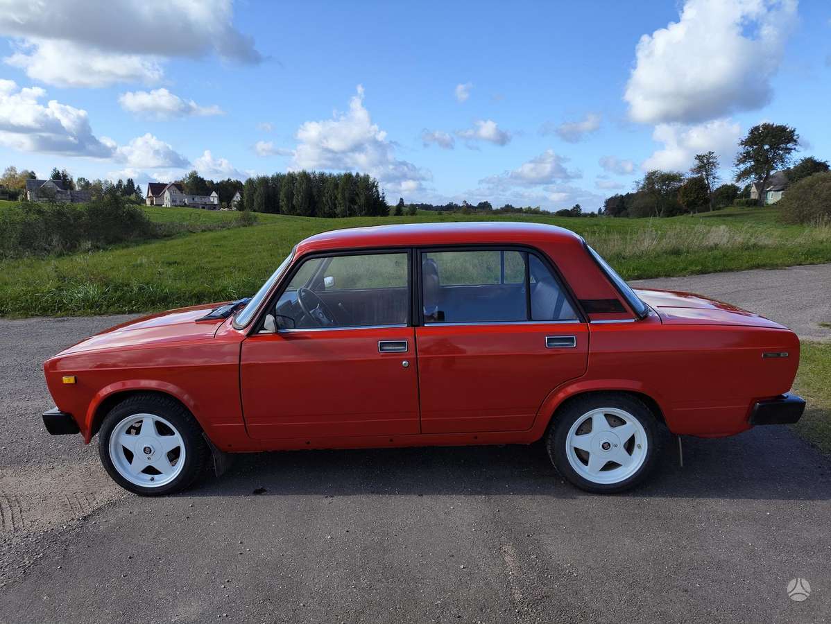 Lada 2105, 1.5 l., Седан