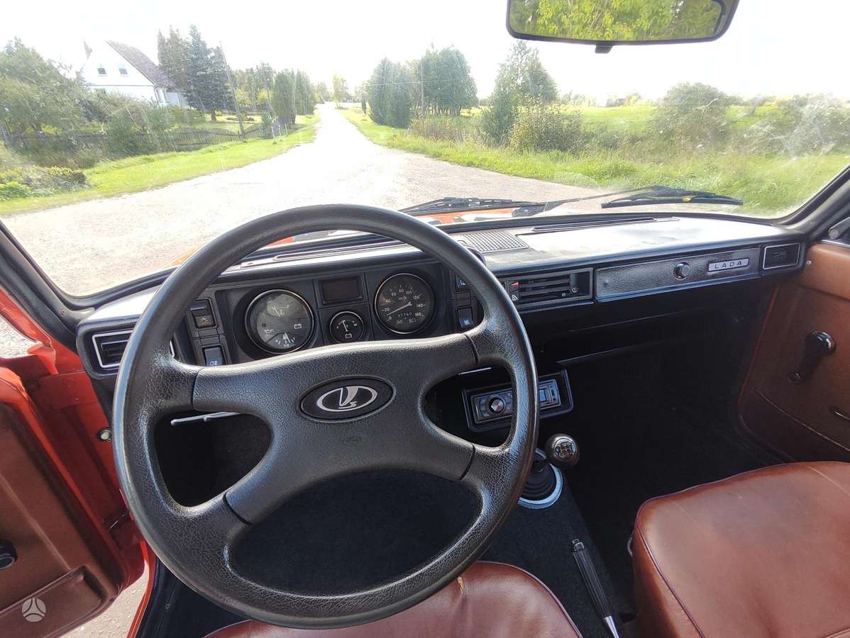 Lada 2105, 1.5 l., Седан