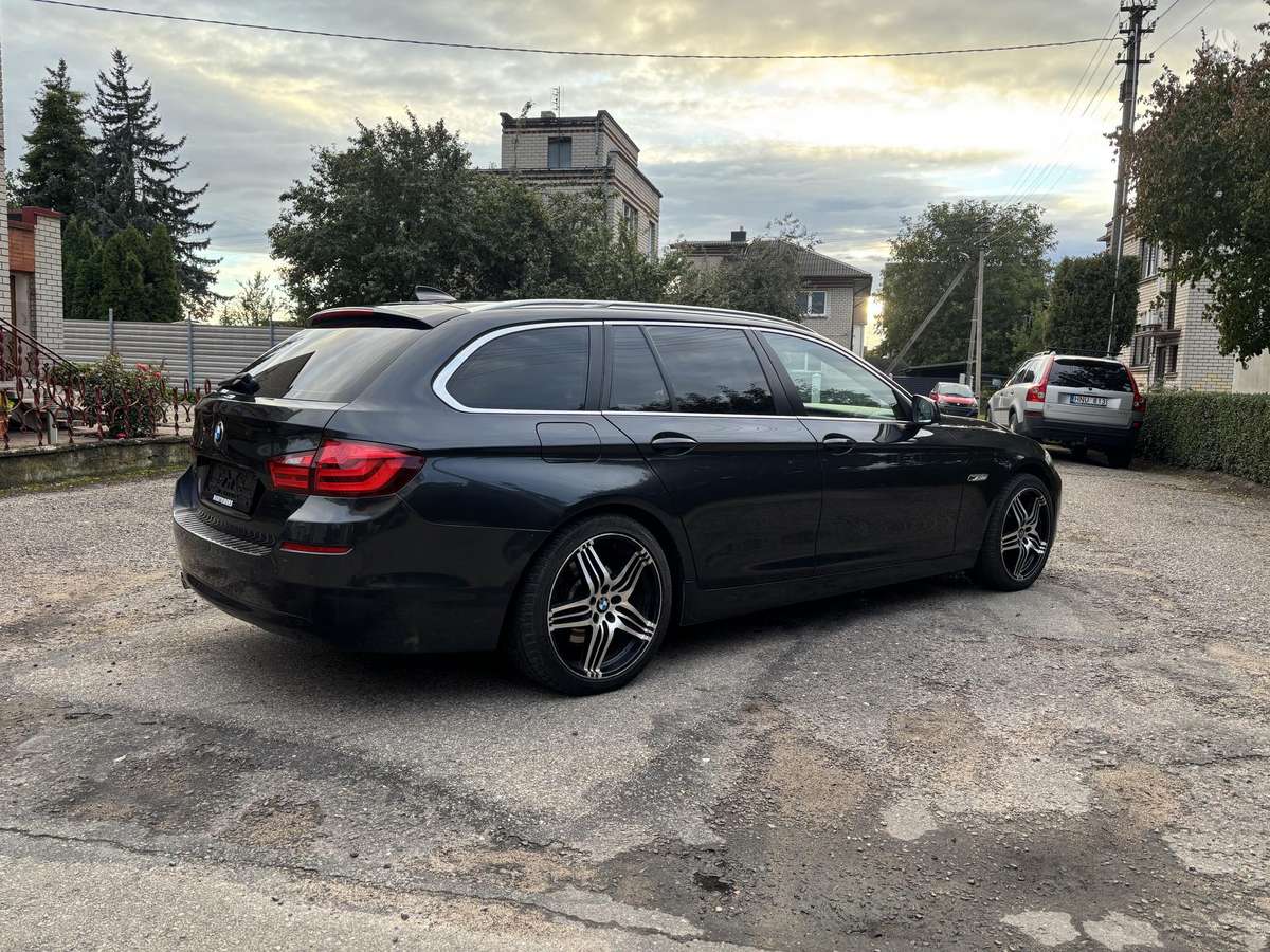 BMW 530, 3.0 l., wagon