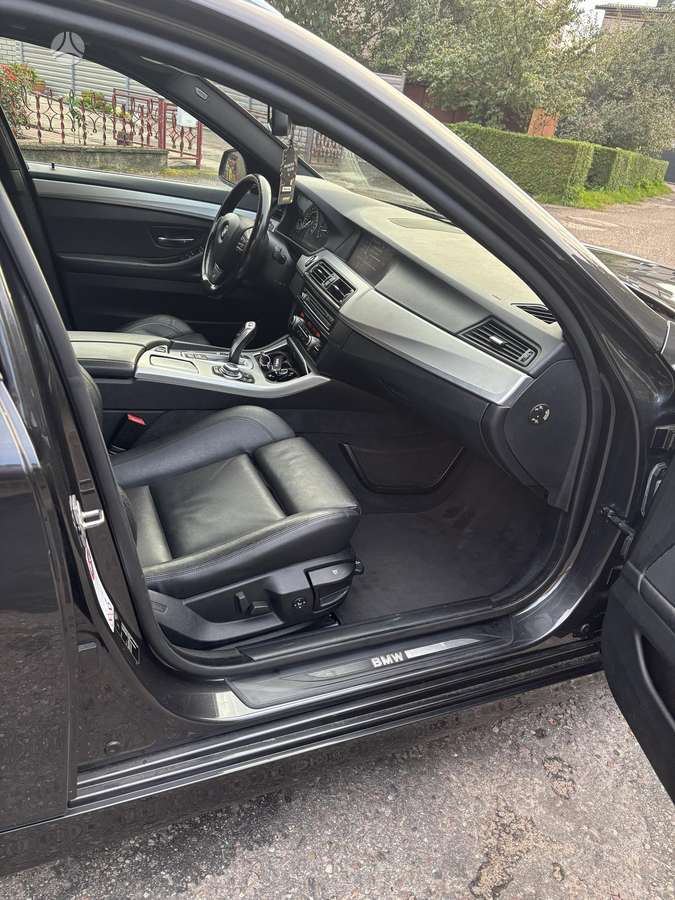BMW 530, 3.0 l., wagon