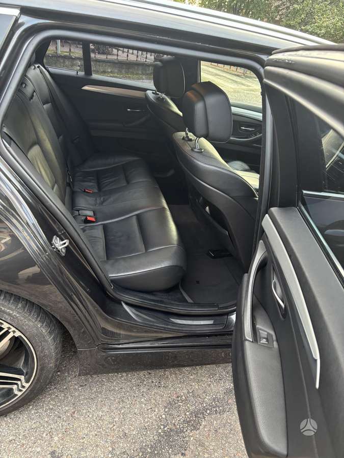 BMW 530, 3.0 l., wagon