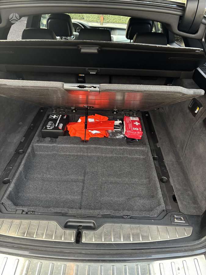 BMW 530, 3.0 l., wagon