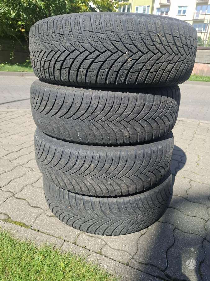 Firestone Winterhawk, winter 215/65 R17
