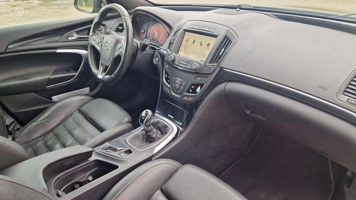 Opel Insignia, 2.0 l., Универсал
