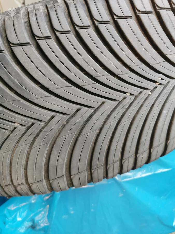 Kleber Suv, всесезонные 275/50 R20