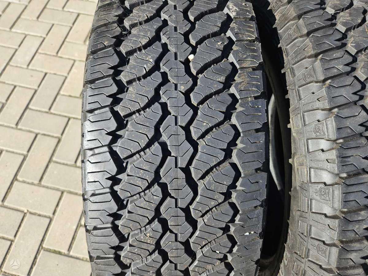 General GRABBER AT3, всесезонные 235/60 R18