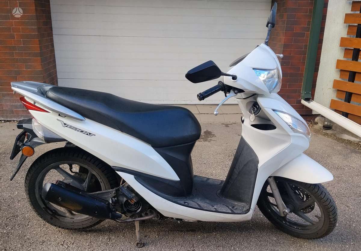 Honda Vision 50cc, мотороллеры / мопеды