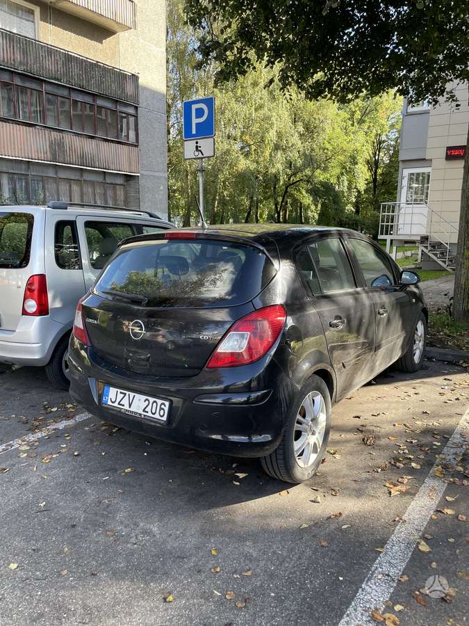 Opel Corsa, 1.3 l., Хэтчбек