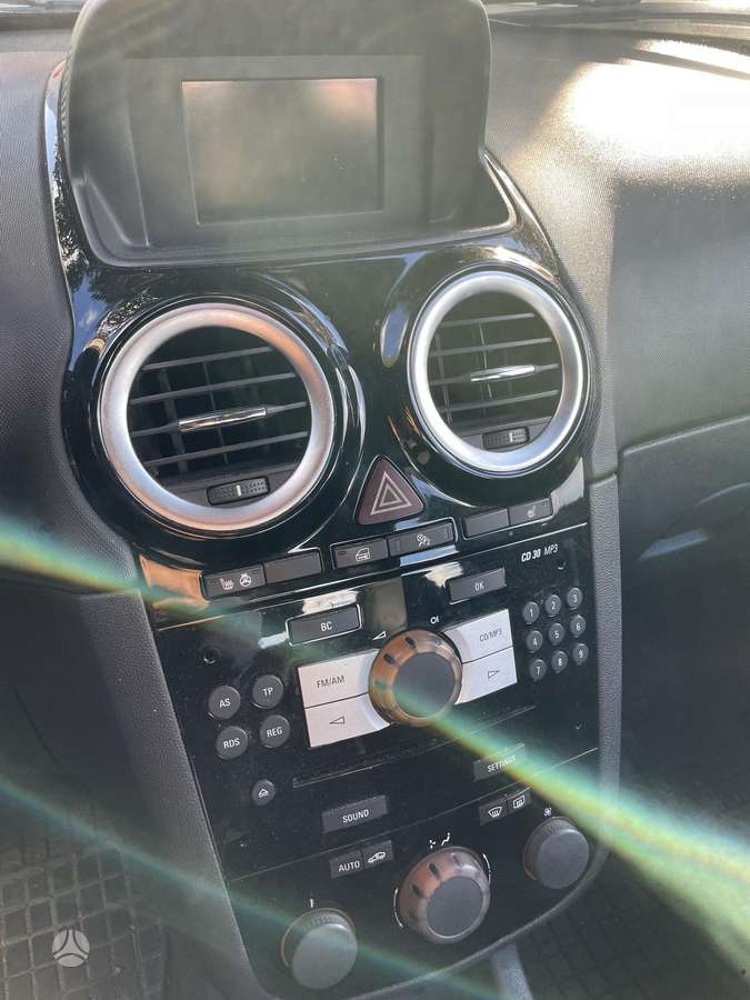 Opel Corsa, 1.3 l., Хэтчбек