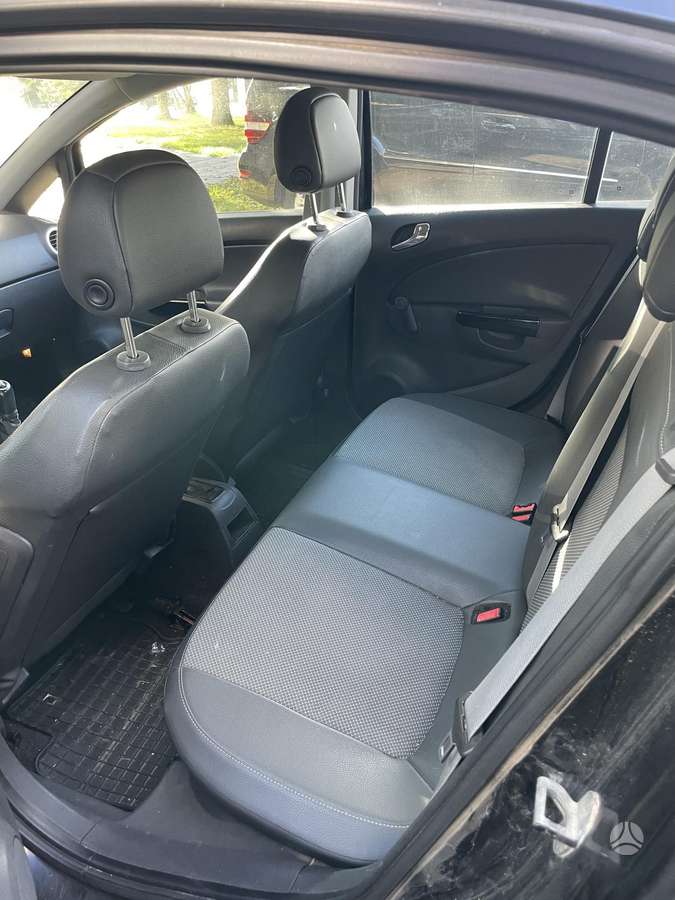 Opel Corsa, 1.3 l., Хэтчбек