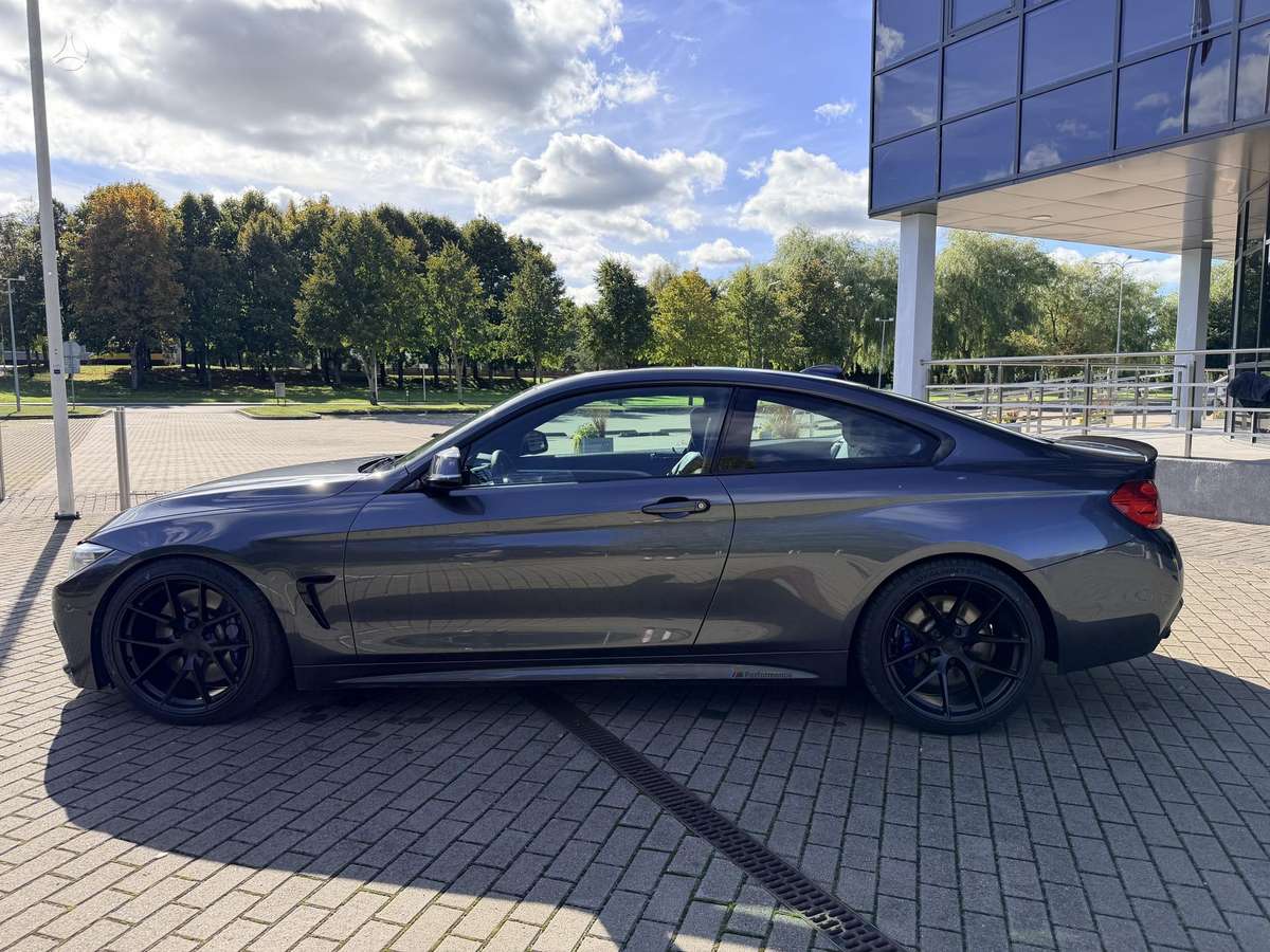 BMW 435, coupe