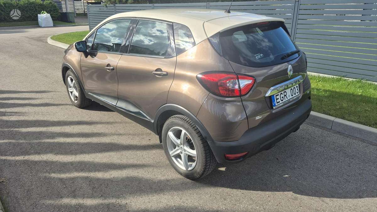 Renault Captur, 1.2 l., off-road / crossover