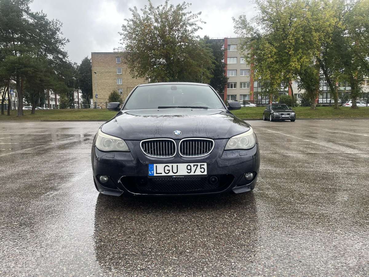 BMW 550, 4.8 l., Седан