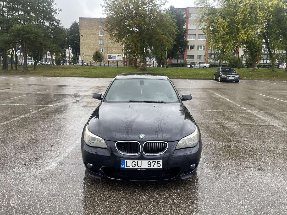 BMW 550, 4.8 l., Седан
