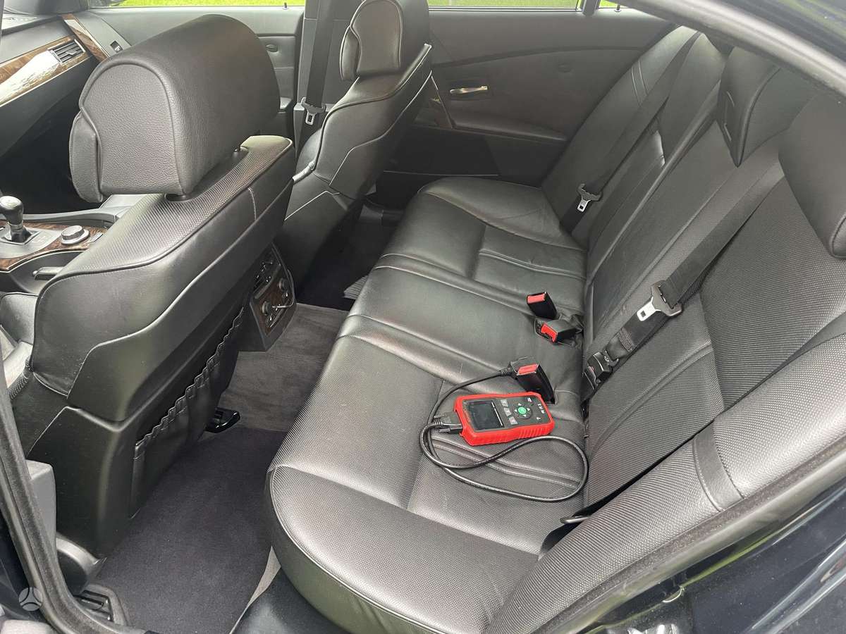 BMW 550, 4.8 l., Седан