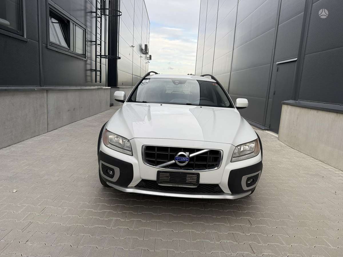 Volvo XC70, 2.0 l., Универсал