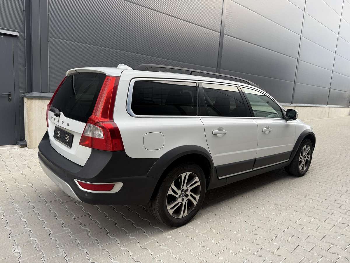 Volvo XC70, 2.0 l., Универсал
