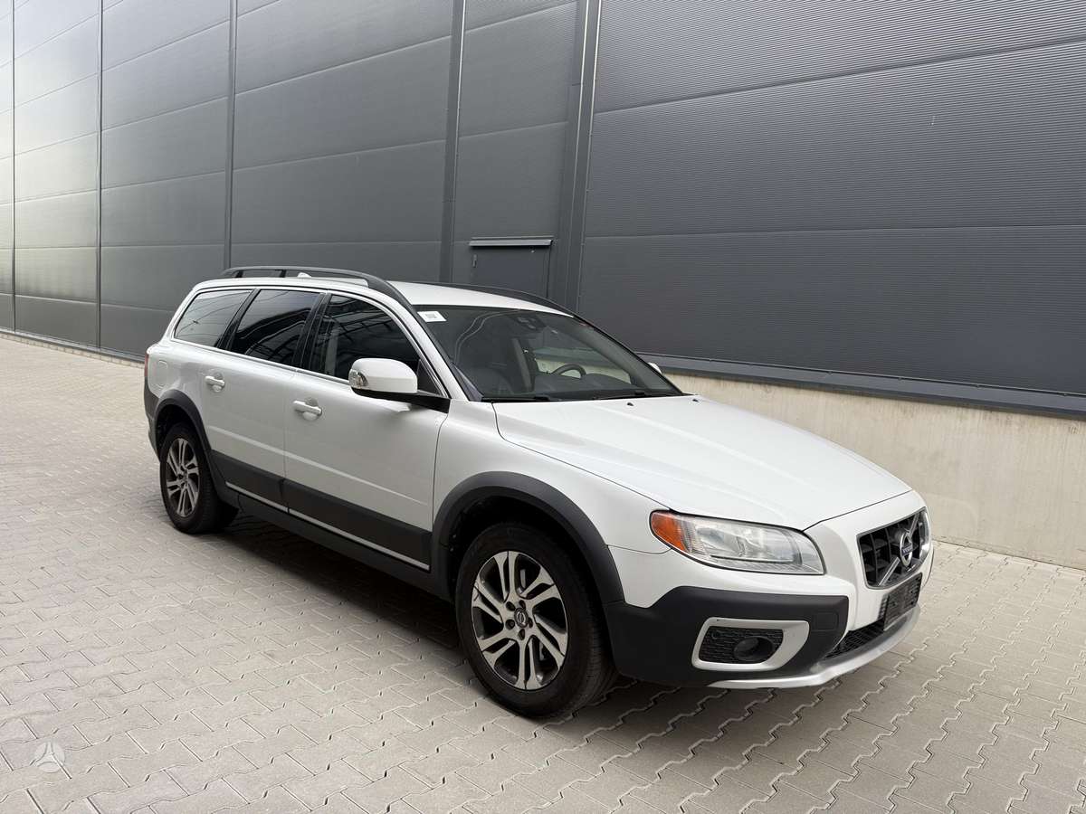 Volvo XC70, 2.0 l., Универсал