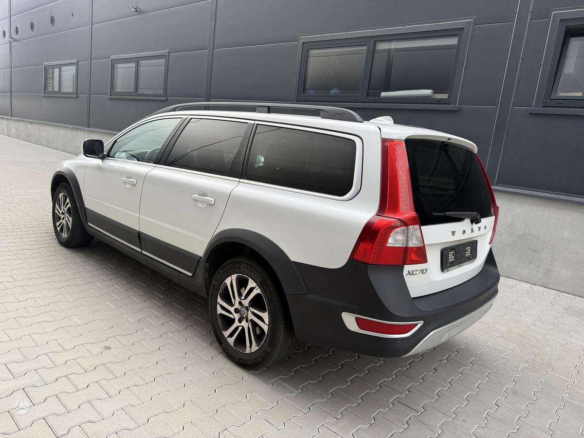 Volvo XC70, 2.0 l., Универсал