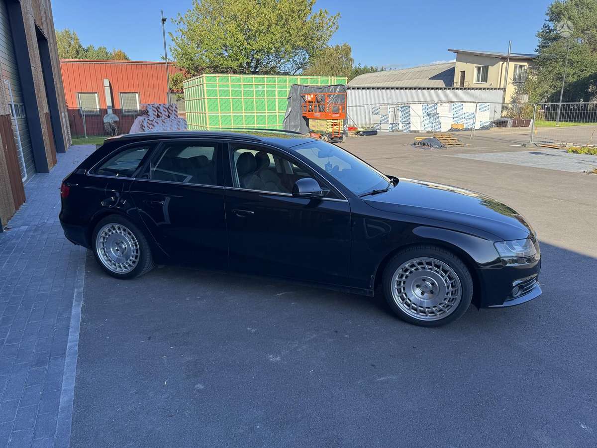 Audi A4, 2.0 l., Универсал