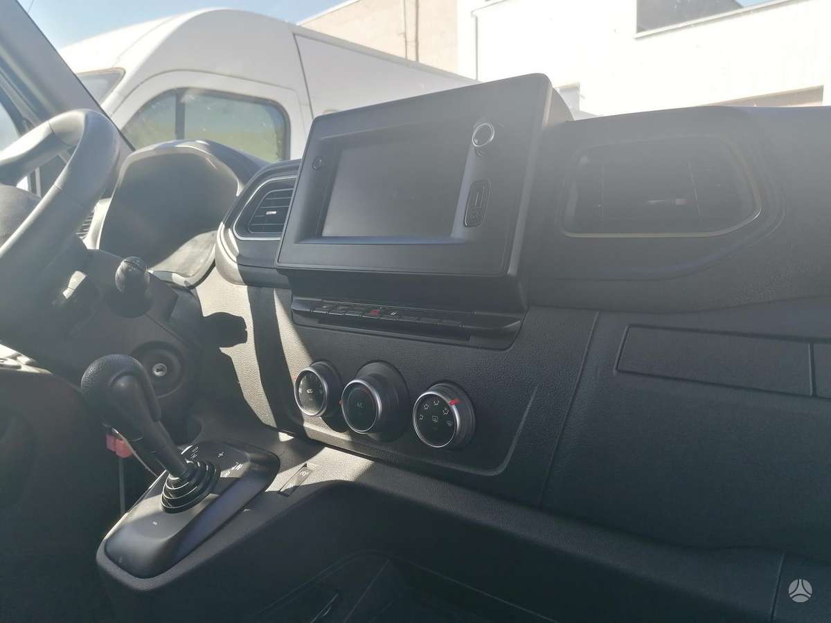 Renault Master, 2.3 l., Грузовые микроавтобусы