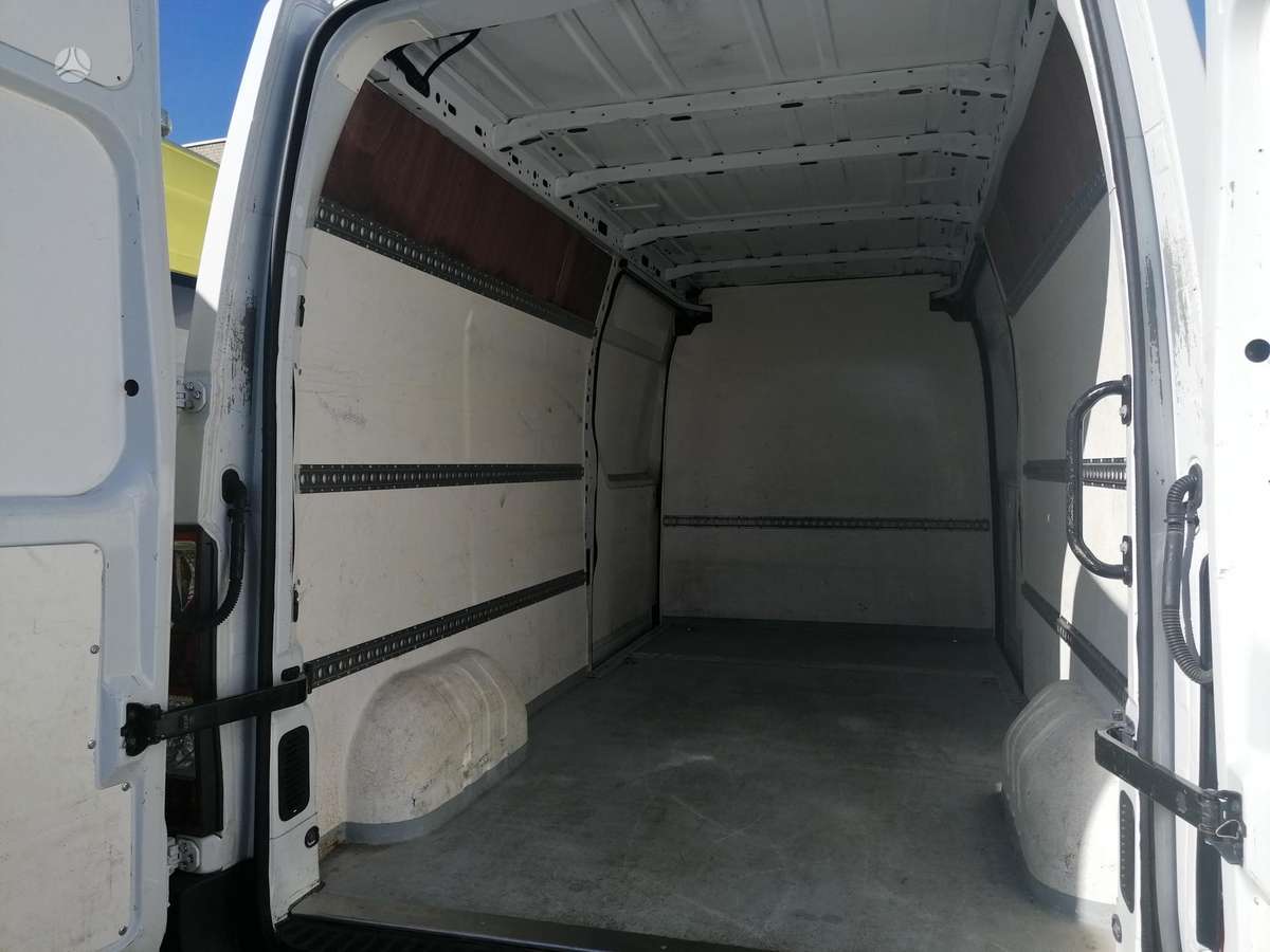 Renault Master, 2.3 l., Грузовые микроавтобусы