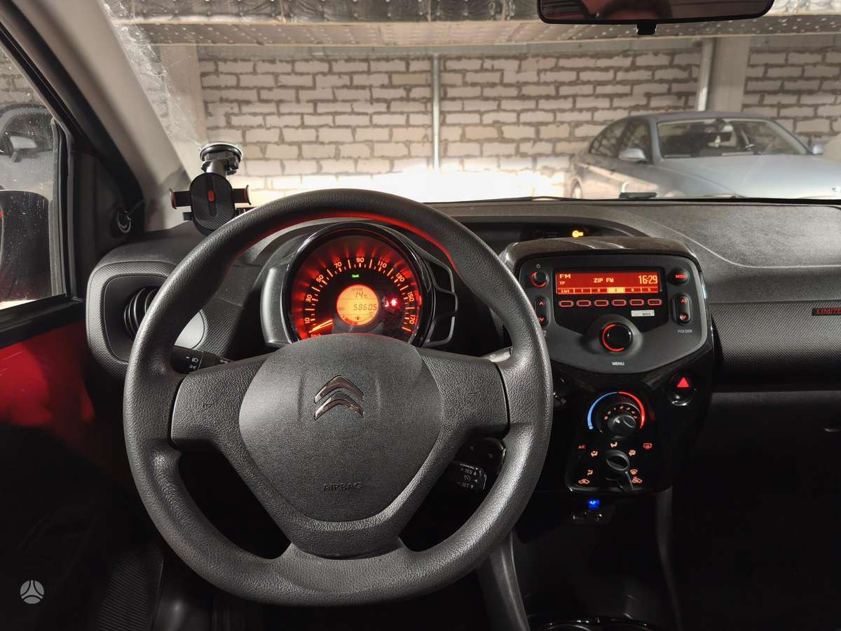 Citroen C1, 1.0 l., hatchback