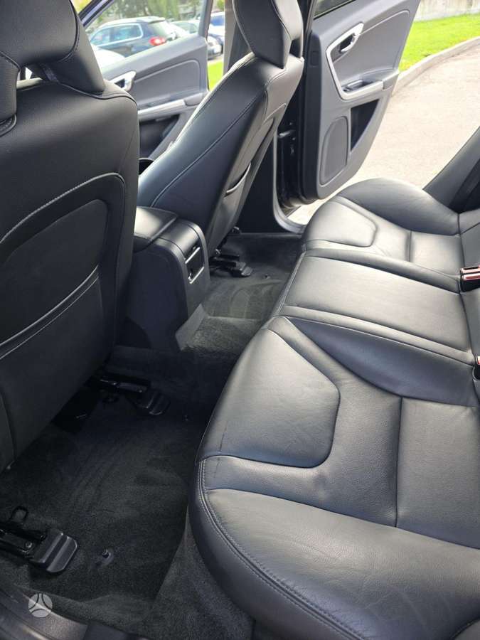 Volvo S60, 2.0 l., Седан