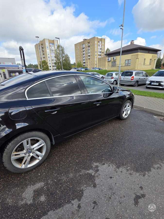 Volvo S60, 2.0 l., Седан