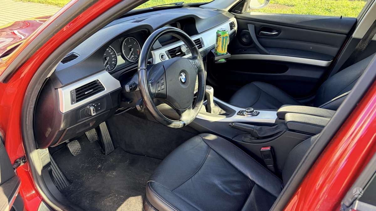 BMW 320, 2.0 l., Седан