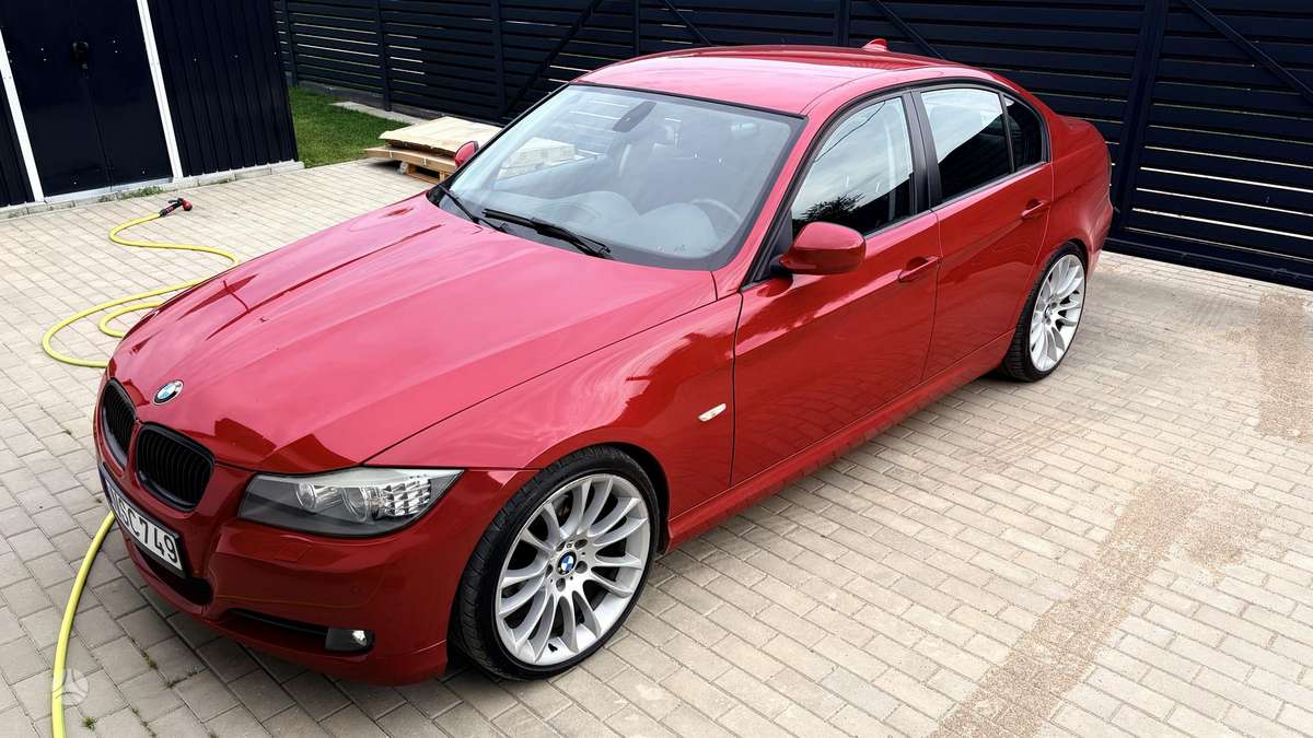 BMW 320, 2.0 l., Седан