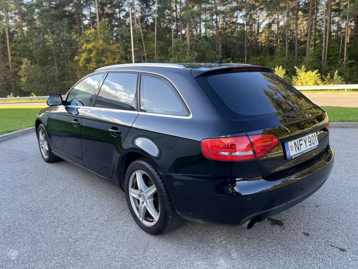 Audi A4, 1.8 l., universalas