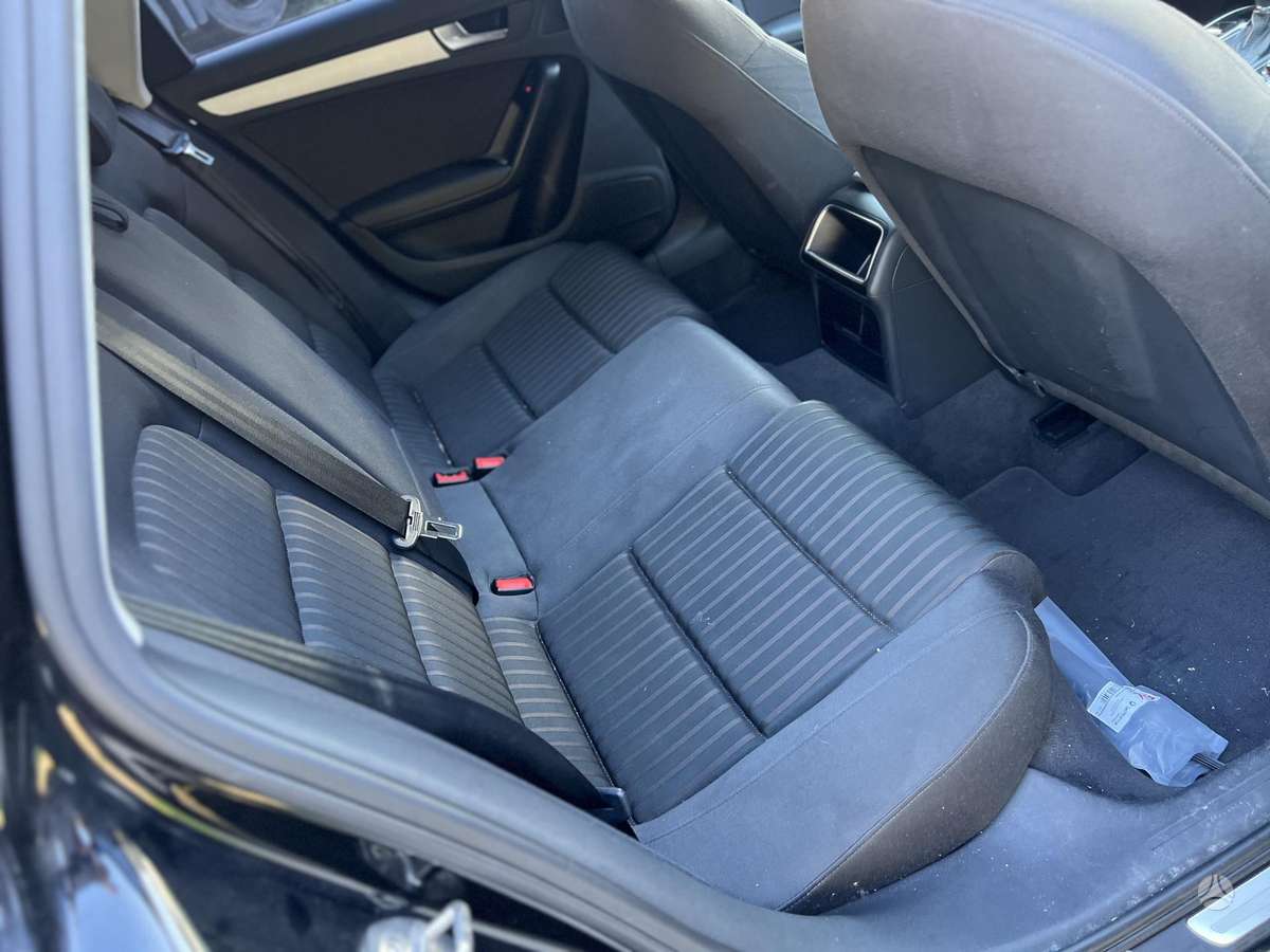 Audi A4, 1.8 l., universalas