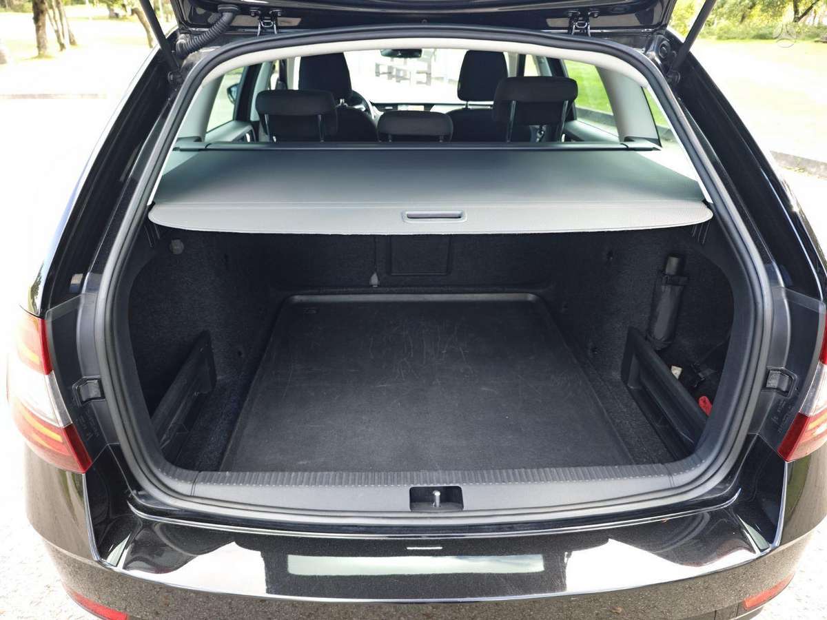 Skoda Octavia, 2.0 l., hatchback