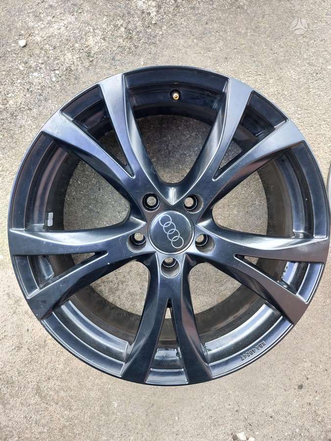 Audi, lengvojo lydinio, R18