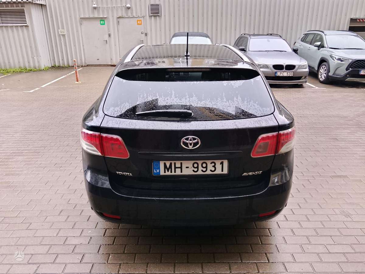 Toyota Avensis, 2.2 l., Универсал