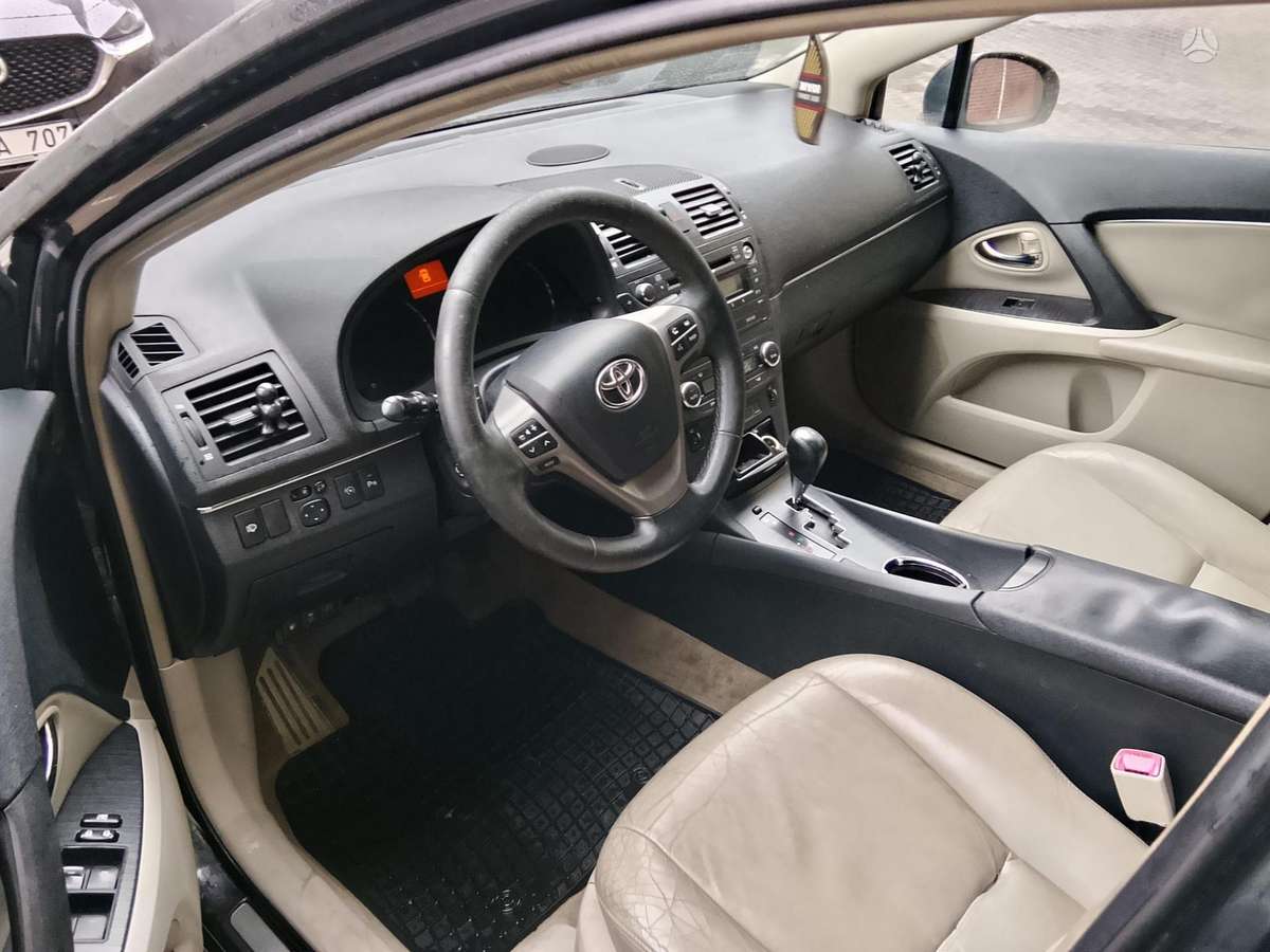 Toyota Avensis, 2.2 l., Универсал