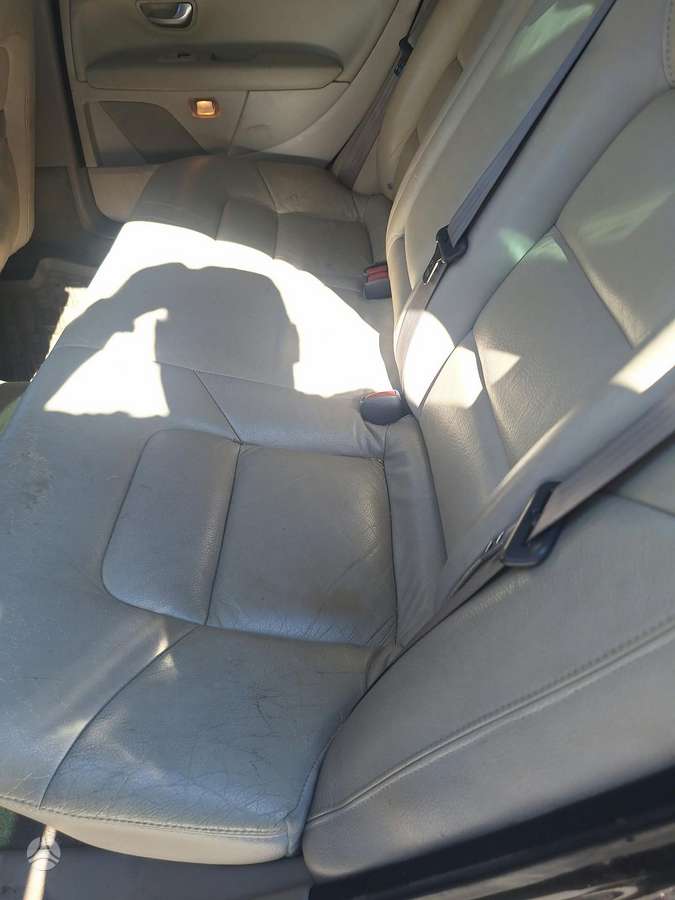 Volvo S80, 2.4 l., Седан