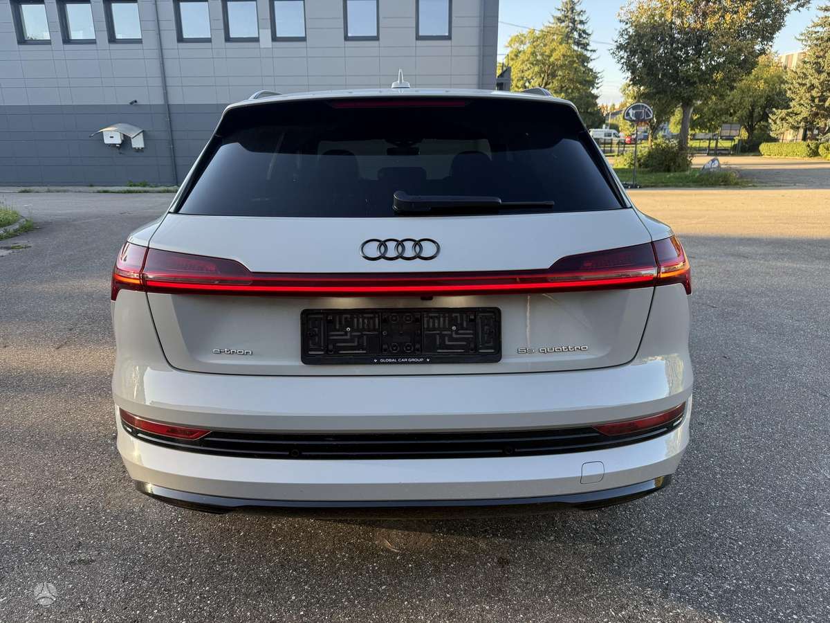 Audi e-tron, 95 кВт·ч, Внедорожник / Кроссовер